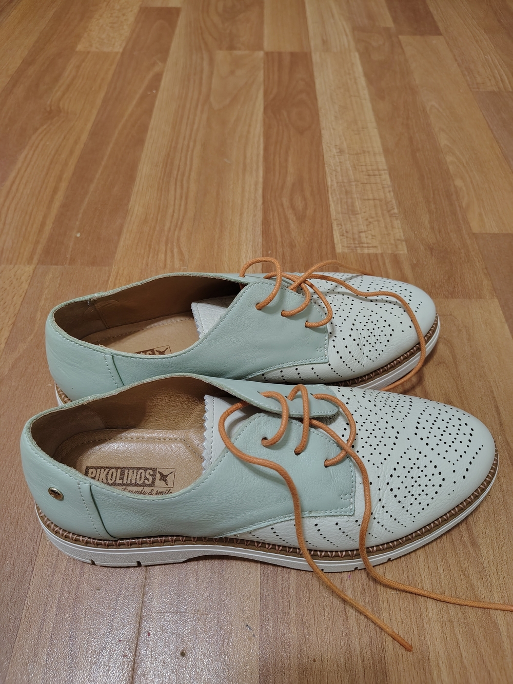 Pikolinos Henares Perforated Leather Oxfords Mint Green Size 38 (US 7.5)